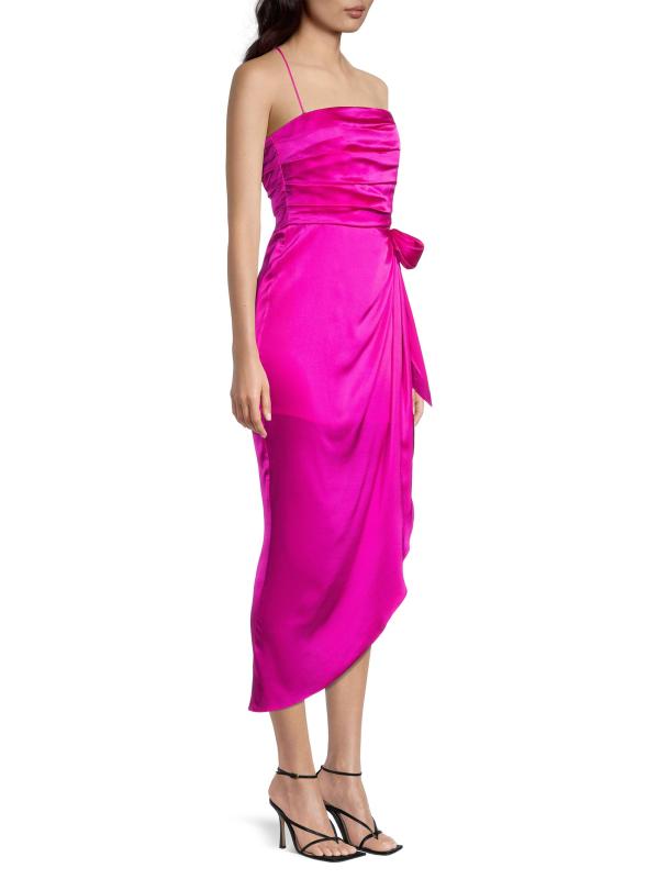 #3: فستان إيرين رادز من ريسورت نايتس - هوت بينك