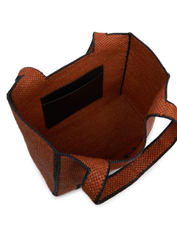 #3: حقيبة رافيا بشعار إيبيزا الكبير من LOEWE x Paula - عسل الذهب