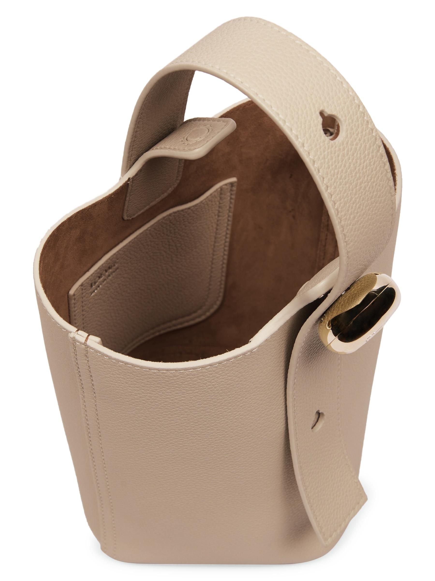 LOEWE】ペブルミニレザーバケットバッグ ペブル バケットバッグ ミニ（スムースカーフ） ブラック - LOEWE
