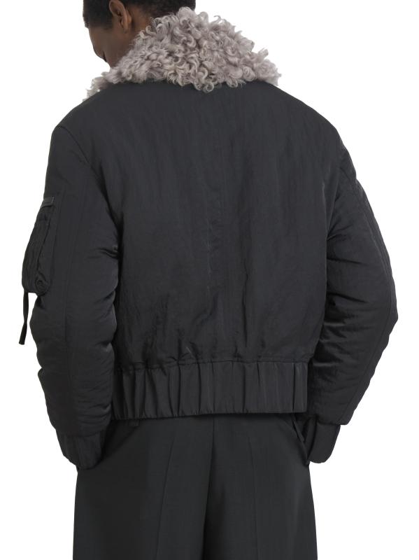 #4: جاكيت شيرلينغ بومبر - فحم الإنتراسيت