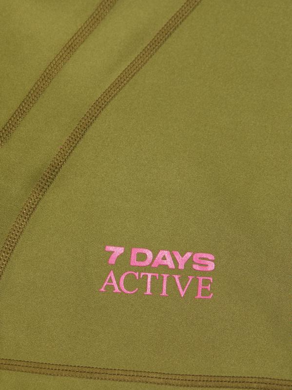 #6: شورت تشيكا بايك - زيتون كابوليت