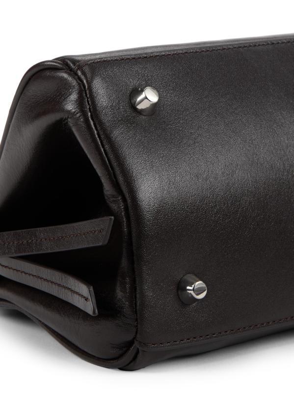 #6: حقيبة كتف من الجلد Maude - أسود