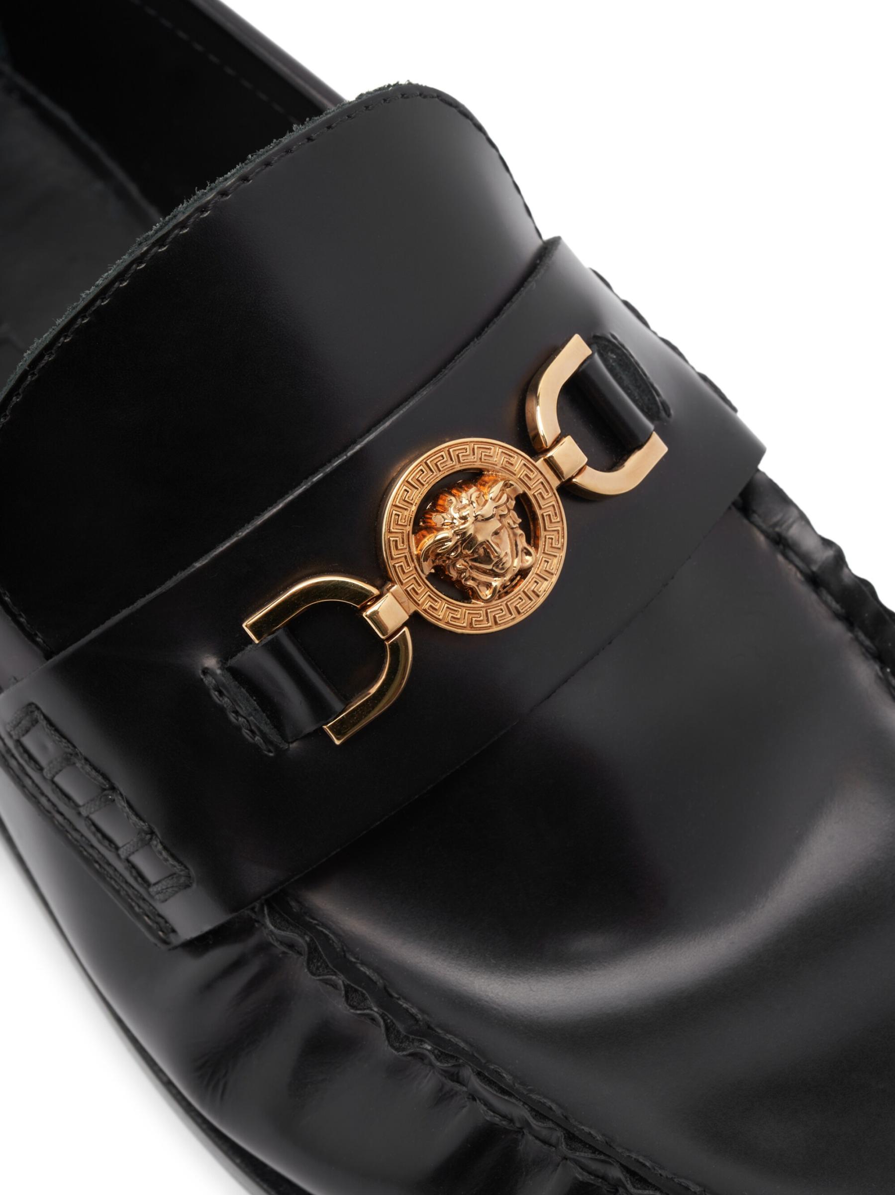 Versace - メデューサ・レザー・ローファー をオンライン購入