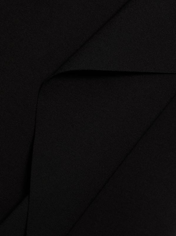 #6: فستان جيني موك قصير بياقة عالية - طائرة