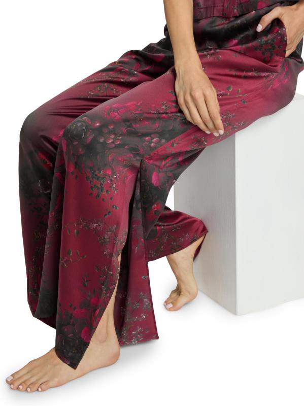 #5: بيجامة عالية الارتفاع قابلة للغسل من Lunya x Putnam Designs - أحمر ريفيري