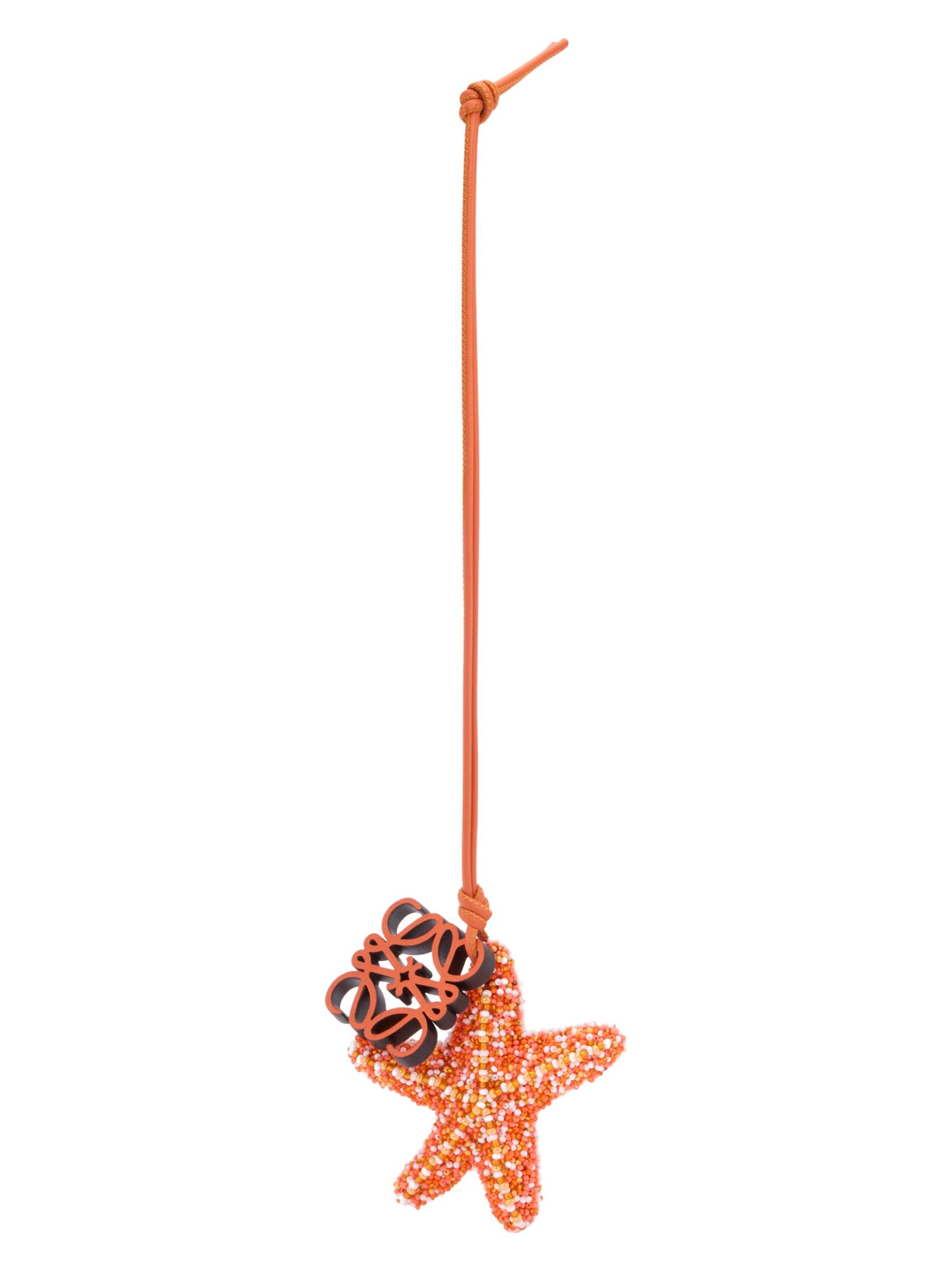 【国内発】LOEWE x Paula's Ibiza Star アナグラム チャーム Shop Loewe - LOEWE x Paula's Ibiza Anagram Star Charm | Saks