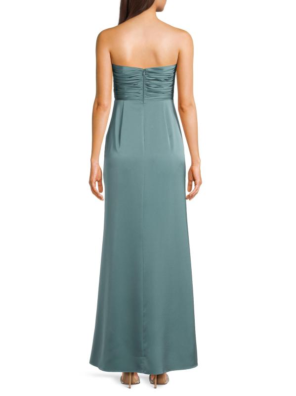 #4: فستان عامودي من الساتان على شكل حرف O بدون حمالات - كول منت