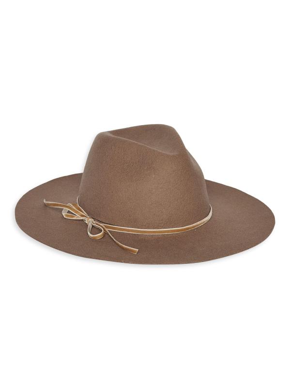 فيدورا من الصوف الياقوتي