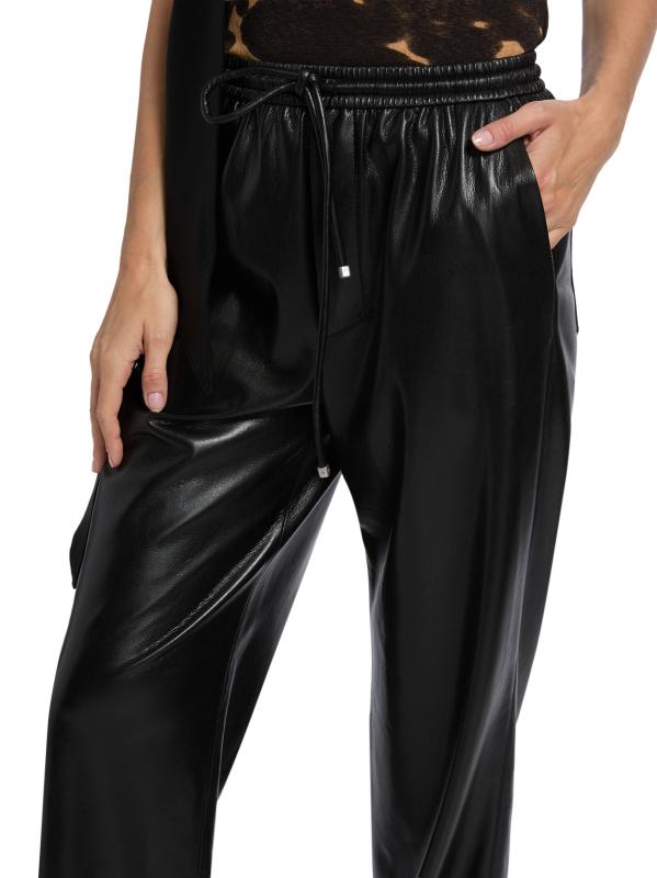 #5: سروال كالي من الجلد الصناعي من نانوشكا دولاب - أسود