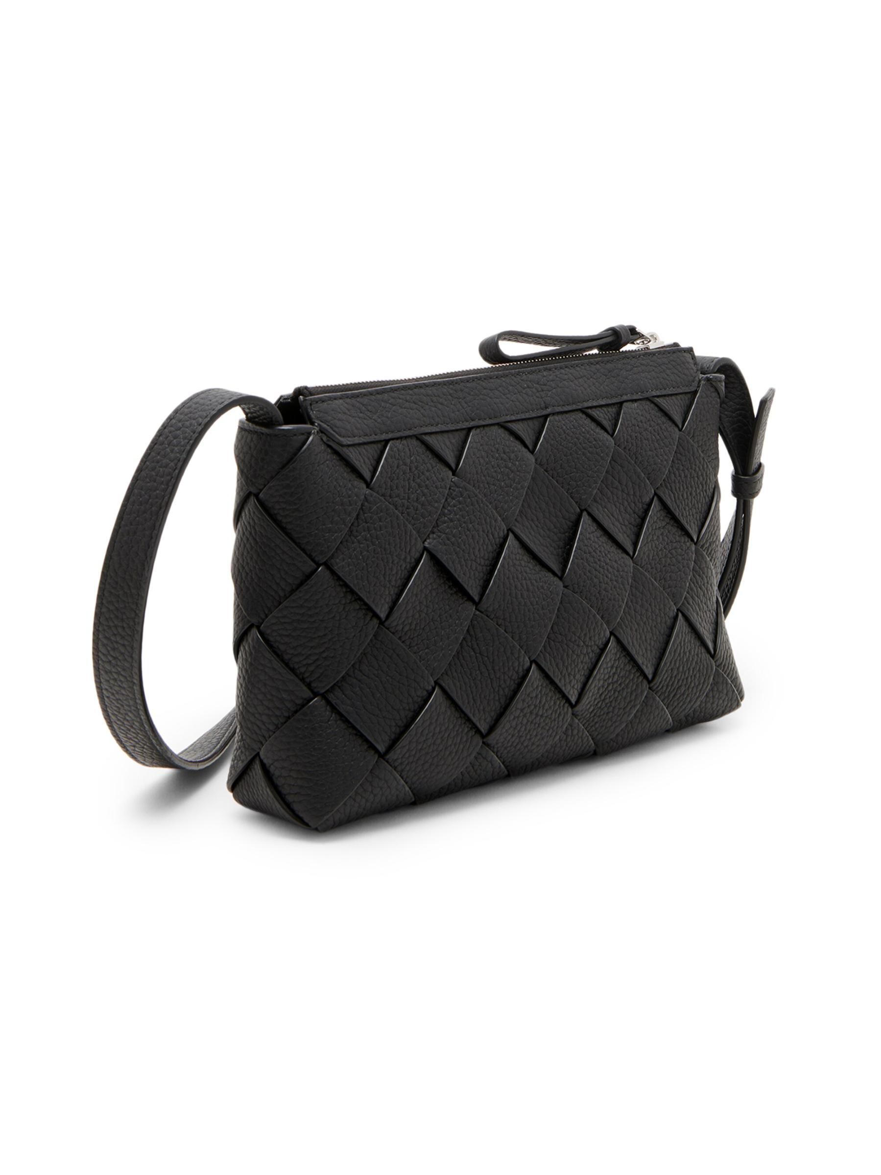 BOTTEGAブラックメッセンジャーバッグ BOTTEGA VENETA ブラック メッセンジャーバッグ - メルカリ