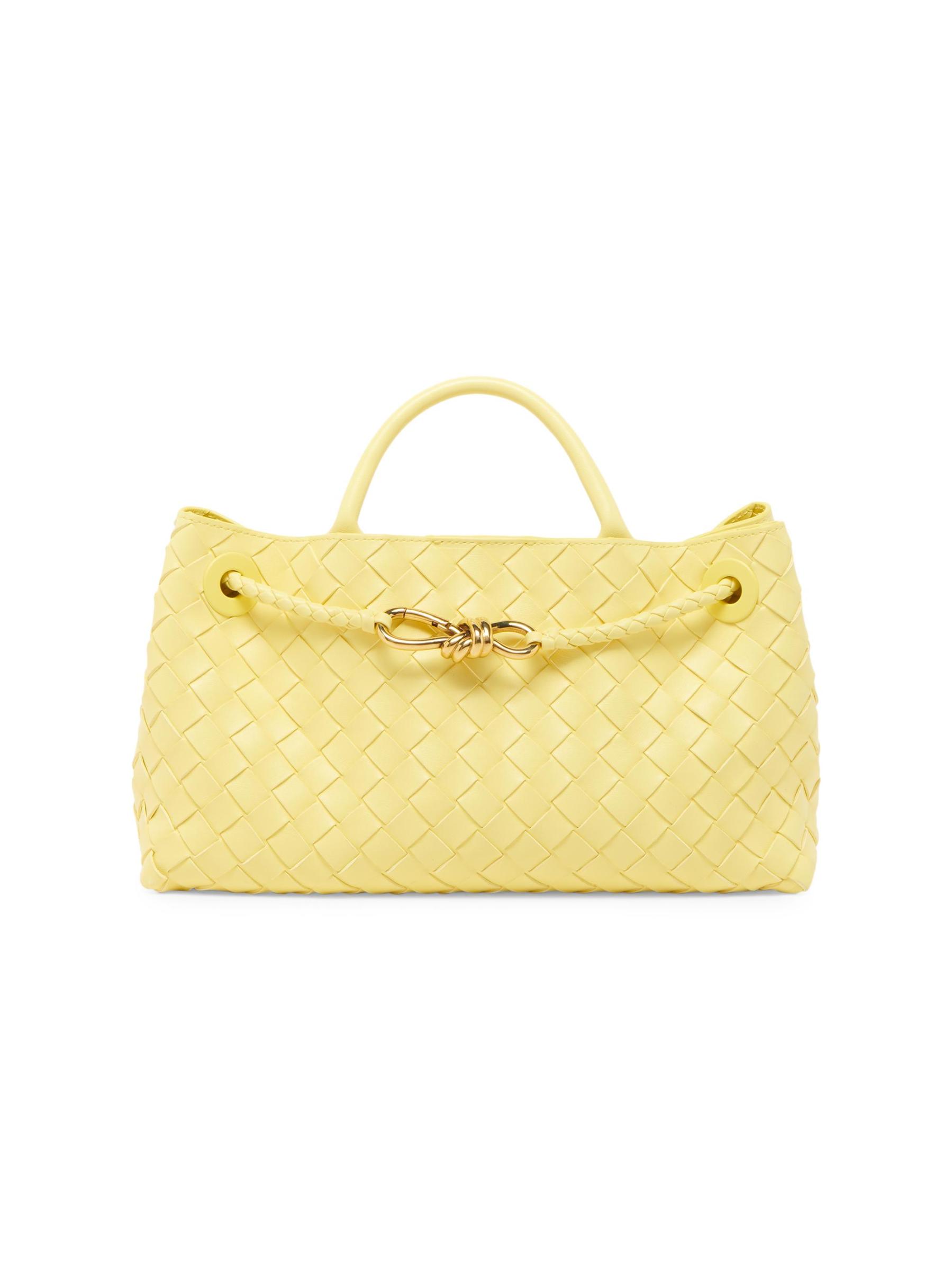 BOTTEGA VENETAイーストウエスト アンディアーモ East-West Andiamo in BLACK | Bottega Veneta® US