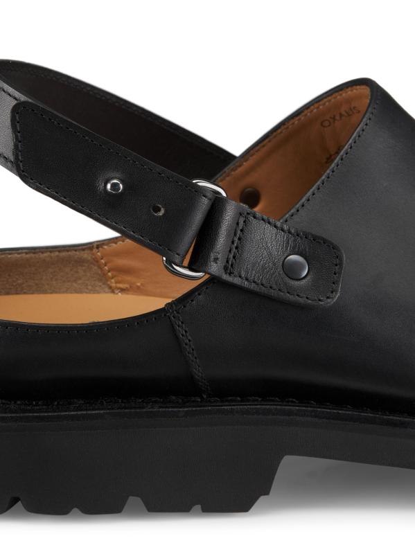 #6: قباقيب أوكساليس الجلدية - أسود