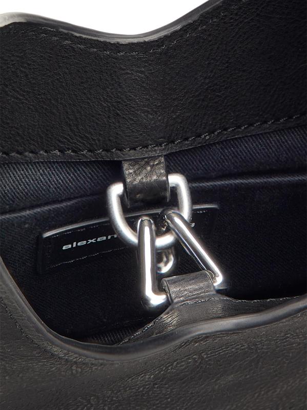 #5: حقيبة هوبو الصغيرة من جلد بايك كرينكل - أسود