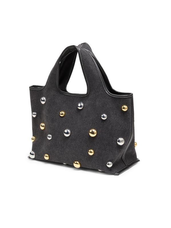 #3: حقيبة دنيم مزيّنة بقبة من ميني ماركت - أسود