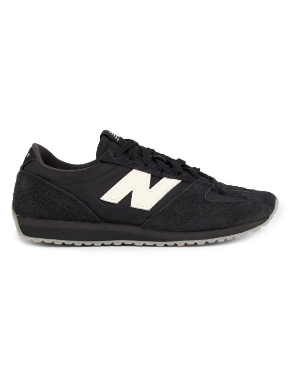 حذاء CDG Homme x New Balance U47 من الجلد المدبوغ الصناعي برقبة منخفضة