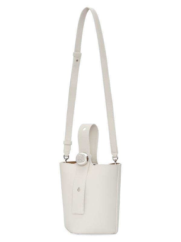 24AW Loewe MINI PEBBLE ロゴ 2way レザー バケットバック LOEWE Pebble レザー バケットバッグ ミニ | ブラック | FARFETCH JP