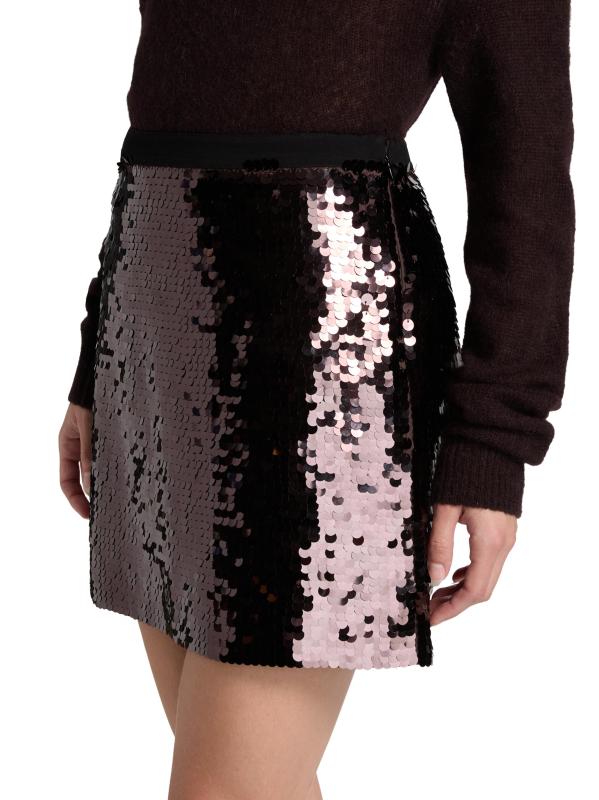 #3: تنورة كليو القصيرة المطرزة - ميرلوت