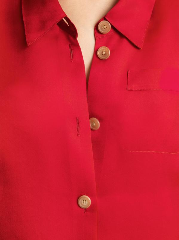 #5: بلوزة Keefe الحريرية بأزرار أمامية - توت العليق