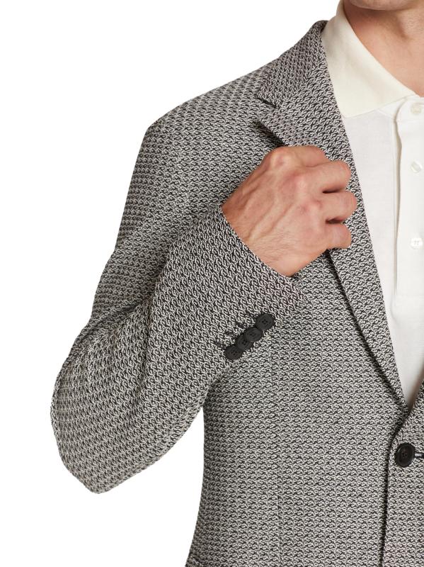 #5: جاكيت رياضي بتصميم هندسي وحيد الصدر من روما - قاعدة سوداء متعددة الألوان