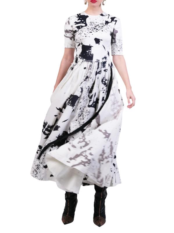 #2: فستان ماكسي من القطن القابل للتمدد بطبعة - متعدد الألوان