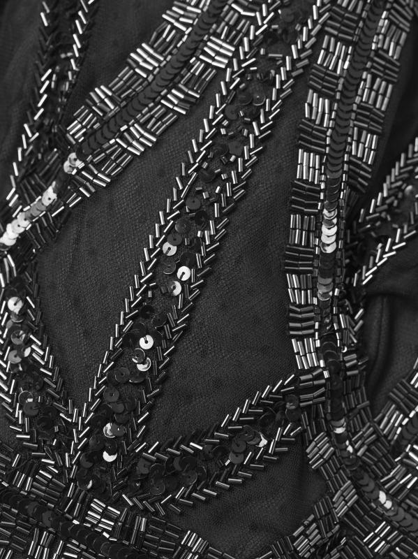 #5: فستان شبكي مطرز - أسود