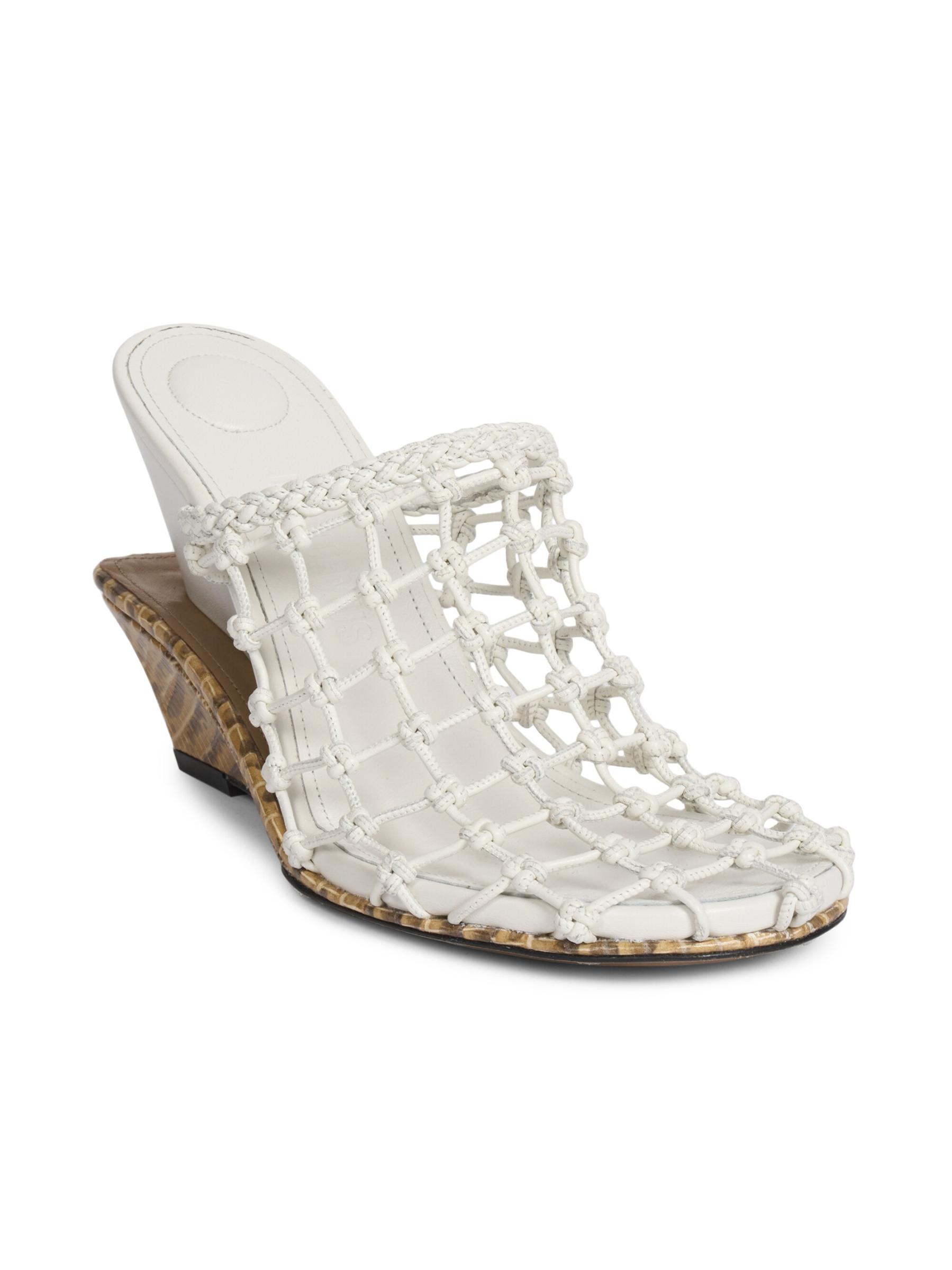 【関税＆送料込み】Jacquemus Mesh Les Doubles Tresses Mules Jacquemus 100mm Les Doubles Tresses Mules | White | FARFETCH CA
