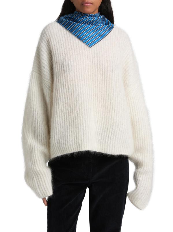 وشاح حريري مخطط