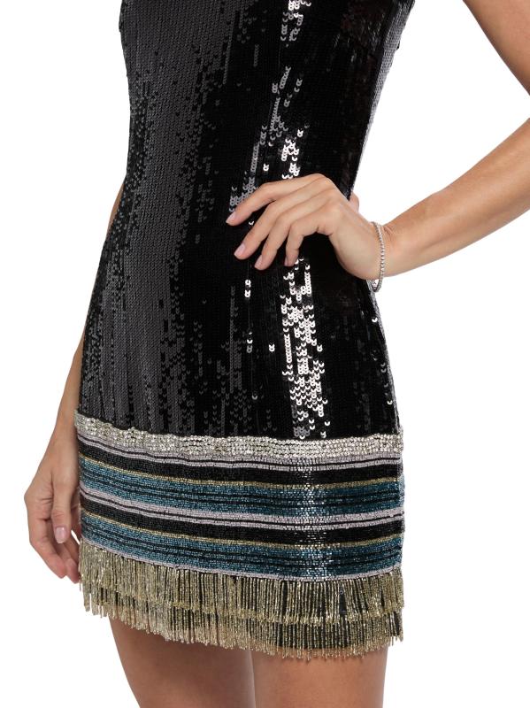 #5: فستان أوغسطين قصير مزين بشراشيب - بلاك مالتي