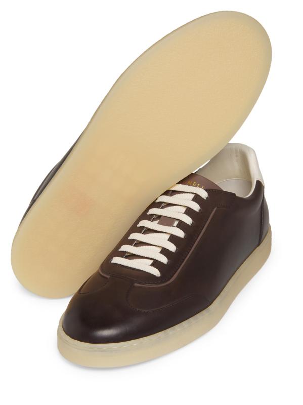 #6: حذاء رياضي من الجلد بنعل مطاطي - بني داكن