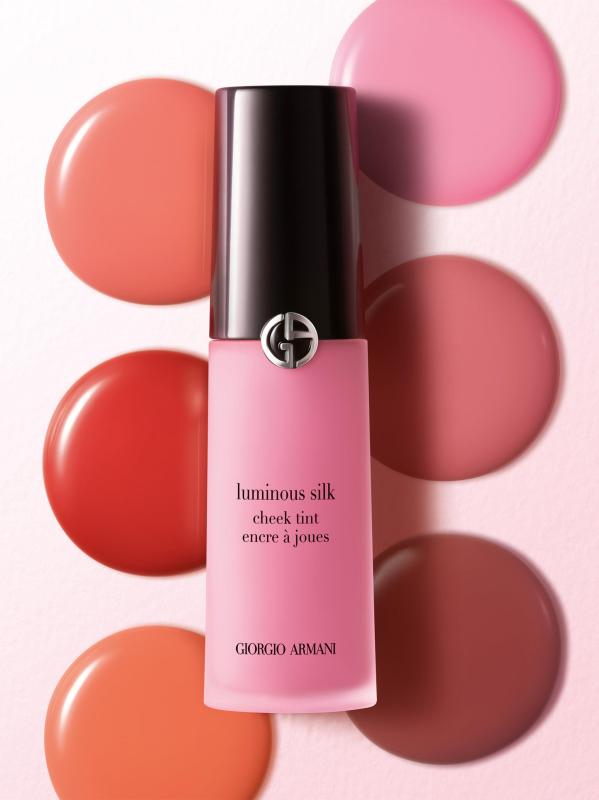 #8: لون خدود حريري مضيء - 4.1 أحمر ملتهب