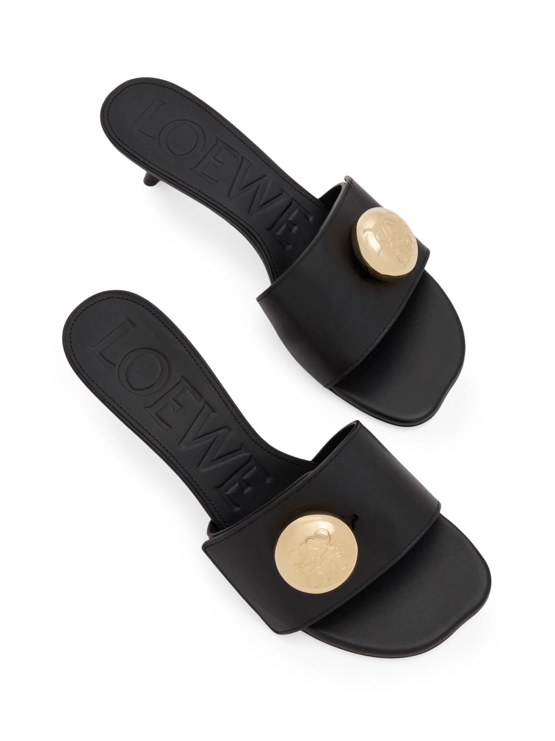 Loewe - ペブル45MMレザー・スライド をオンライン購入 | Saks