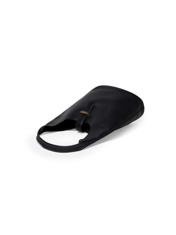 #5: حقيبة هوبو من الجلد الكاي - أسود