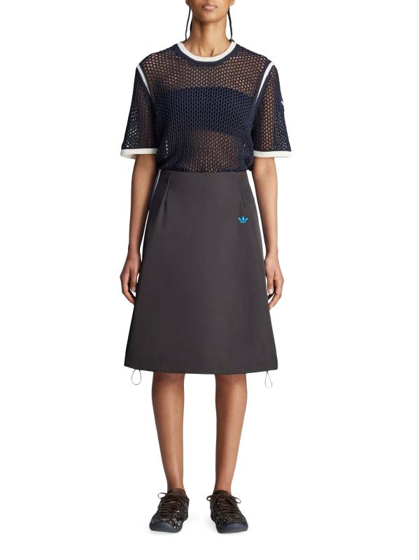 #8: تنورة بونر من الساتان من أديداس x Wales - أسود