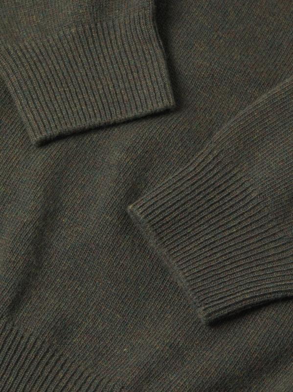 #5: سترة برقبة مستديرة من الصوف المحبوك - أوف بلاك