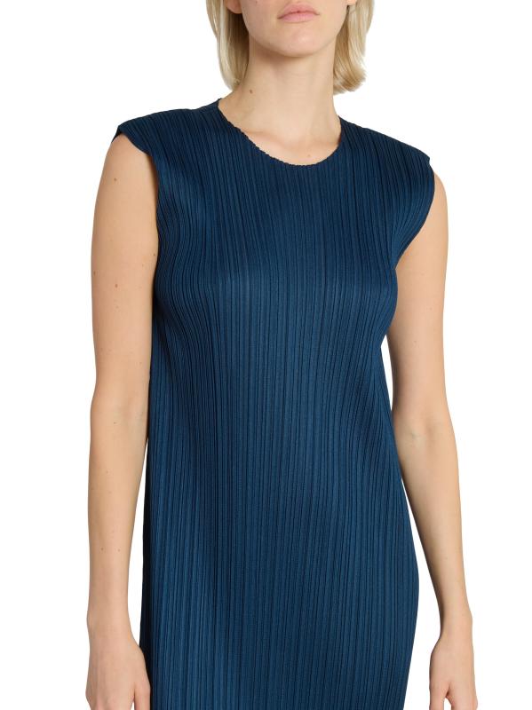 Pleats Pleats Issey Miyake Monthly Colors : April – Kick Pleat