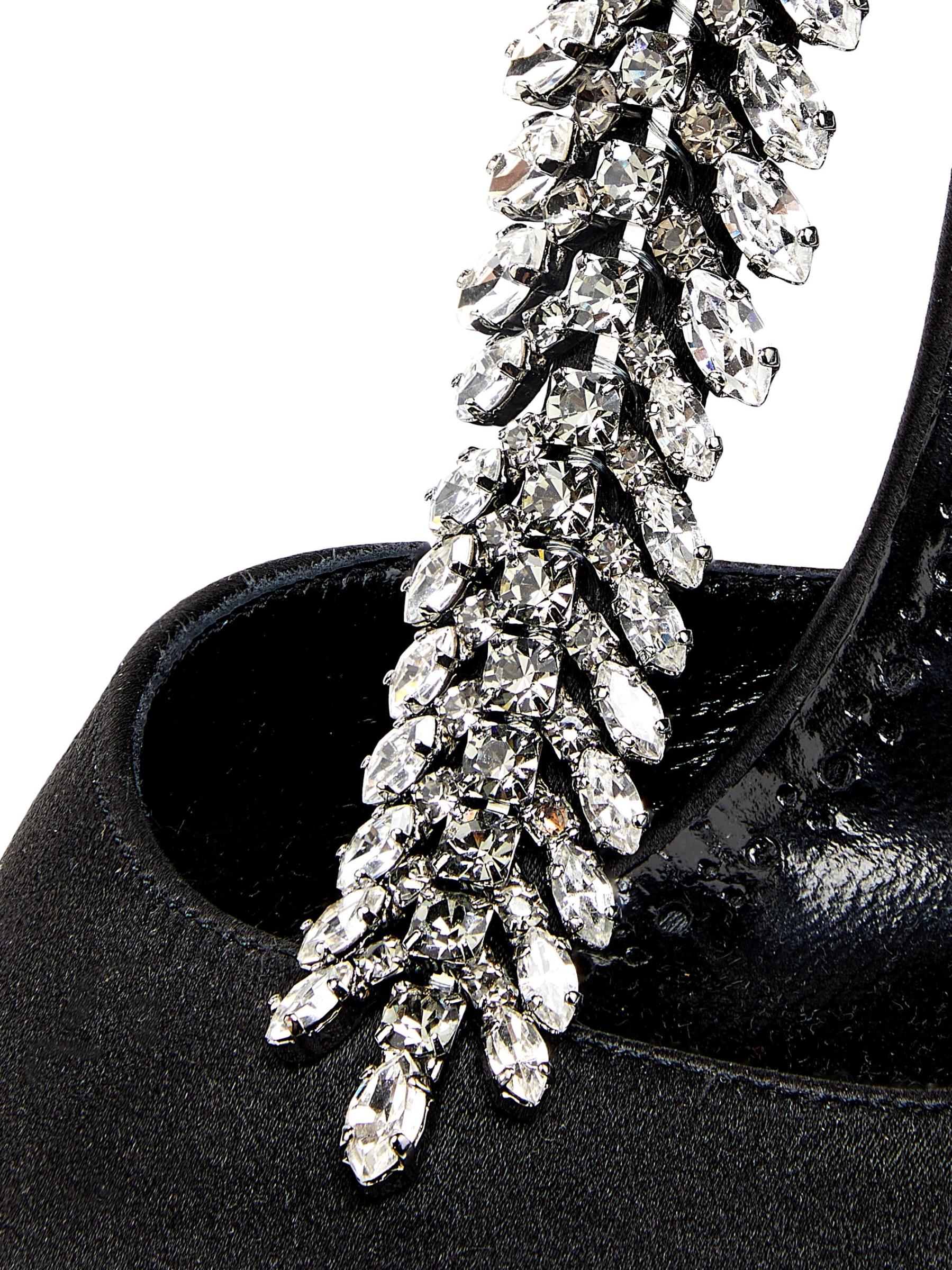 【MANOLO BLAHNIK】サテン エンベリッシュド フラット パンプス Manolo Blahnik - スフィーク サテン エンベリッシュド T