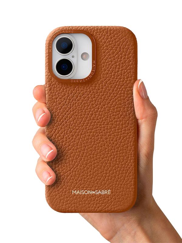 #5: غطاء هاتف جلدي (آيفون 17) - بيكان براون