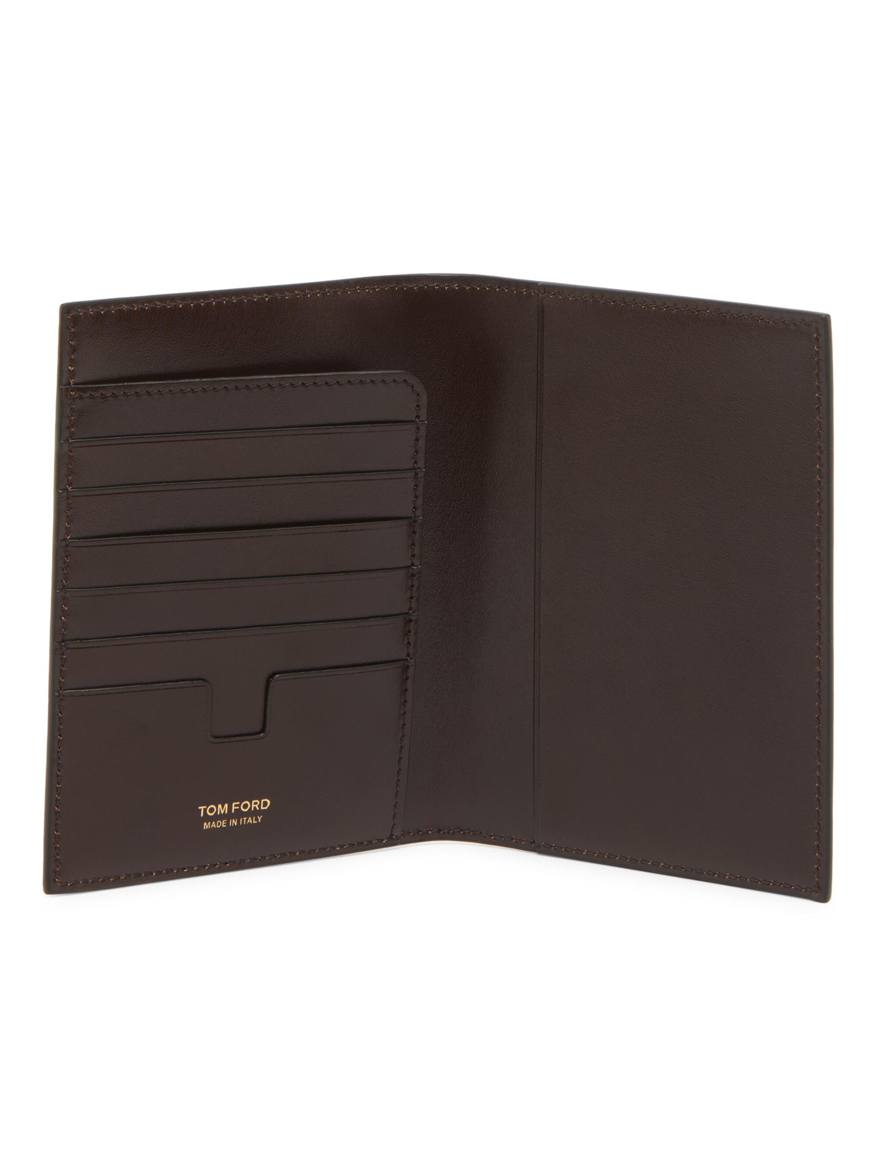【関税＆送料込み】Tom Ford Logo Passport Holder TOM FORD Passport Holder in Ink | FWRD