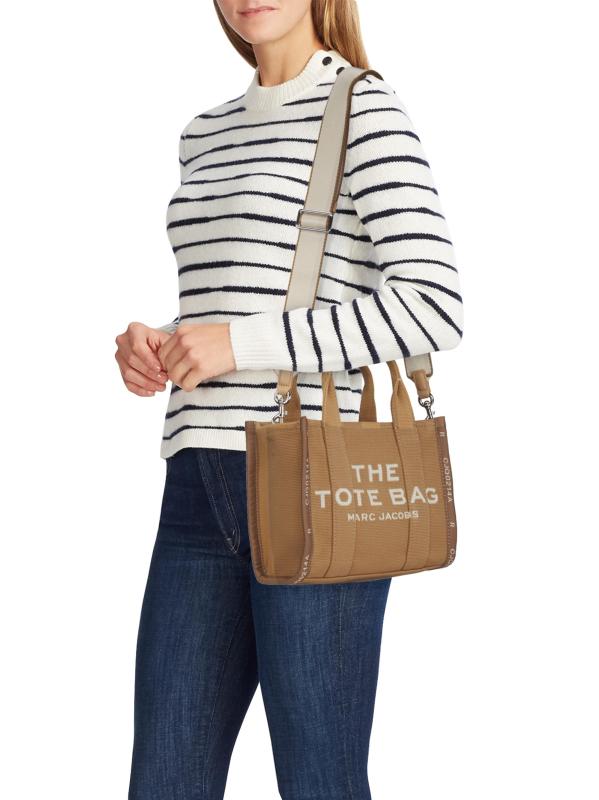 #2: حقيبة جاكارد الصغيرة - الجمل