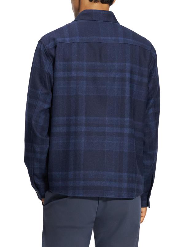 #4: تي شيرت بجيب منقوش ومظلل - البلطيق