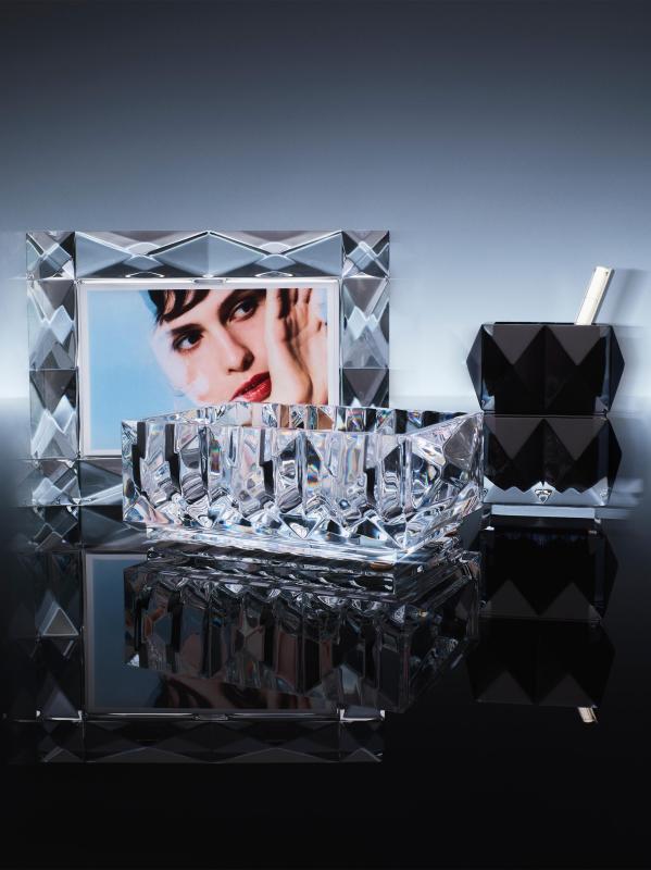 #2: إطار صور من الكريستال الفاخر - NO COLOR