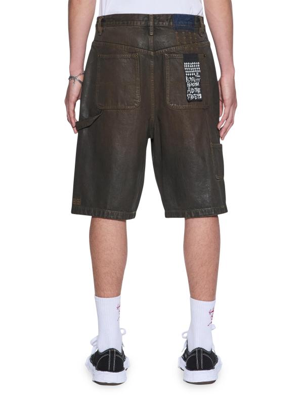 #2: شورت كاربنتر من ماكس أوبريتور - براون