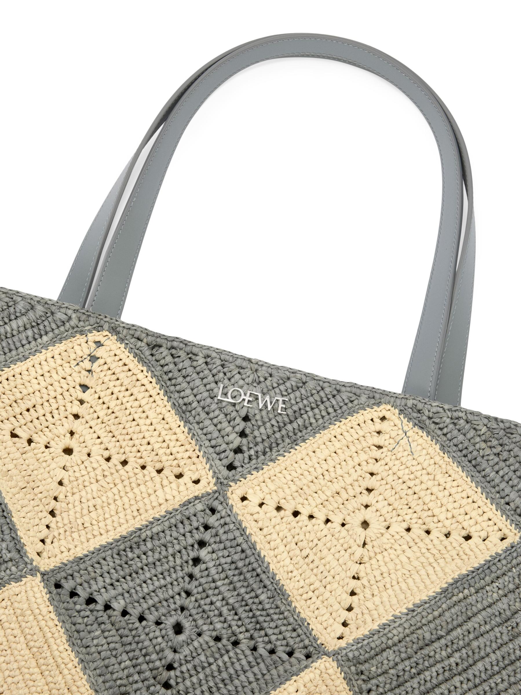 送料関税込【LOEWE】+Paula's Ibiza パズル XL トートバッグ LOEWE LOEWE x Paula's Ibiza XL Diamond Puzzle Tote Bag