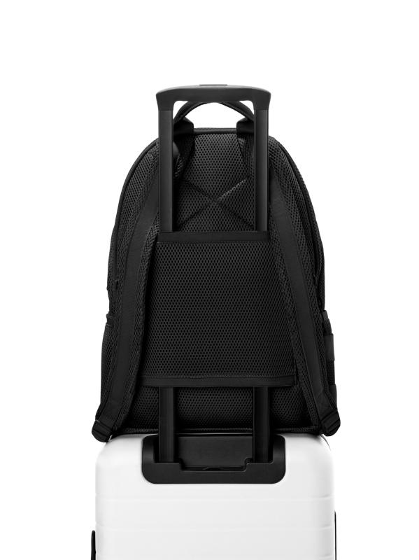 ◆DAGNE DOVER◆エア メッシュ フォン バック 送料込 Dagne Dover - ダコタ・ラージ・エアメッシュ・バックパック を