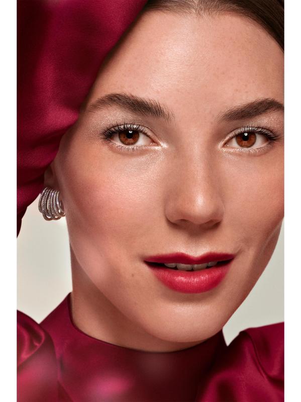 #4: ظلال العيون السائلة من آي لوميير - مارون جلاس