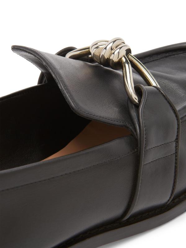 #6: حذاء «أستير نوت» من الجلد - أسود+فضي