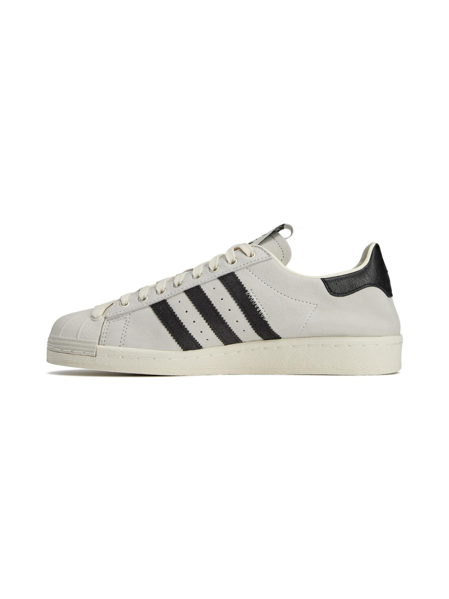 Shop adidas - adidas x Song For The Mute Superstar 82 STFM