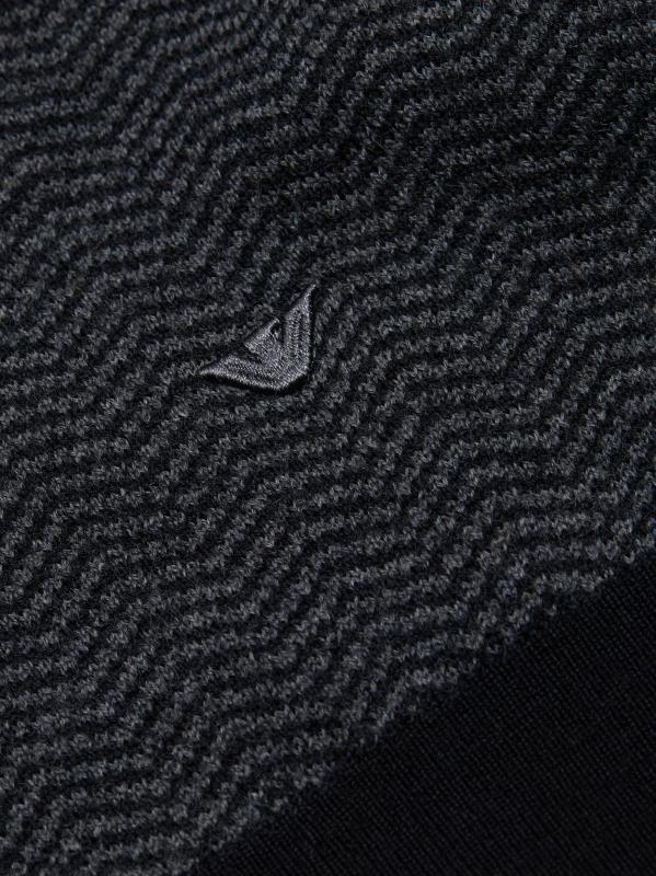 #6: سترة محبوكة من الصوف بفتحة رقبة مستديرة - شركة شيفرون البحرية