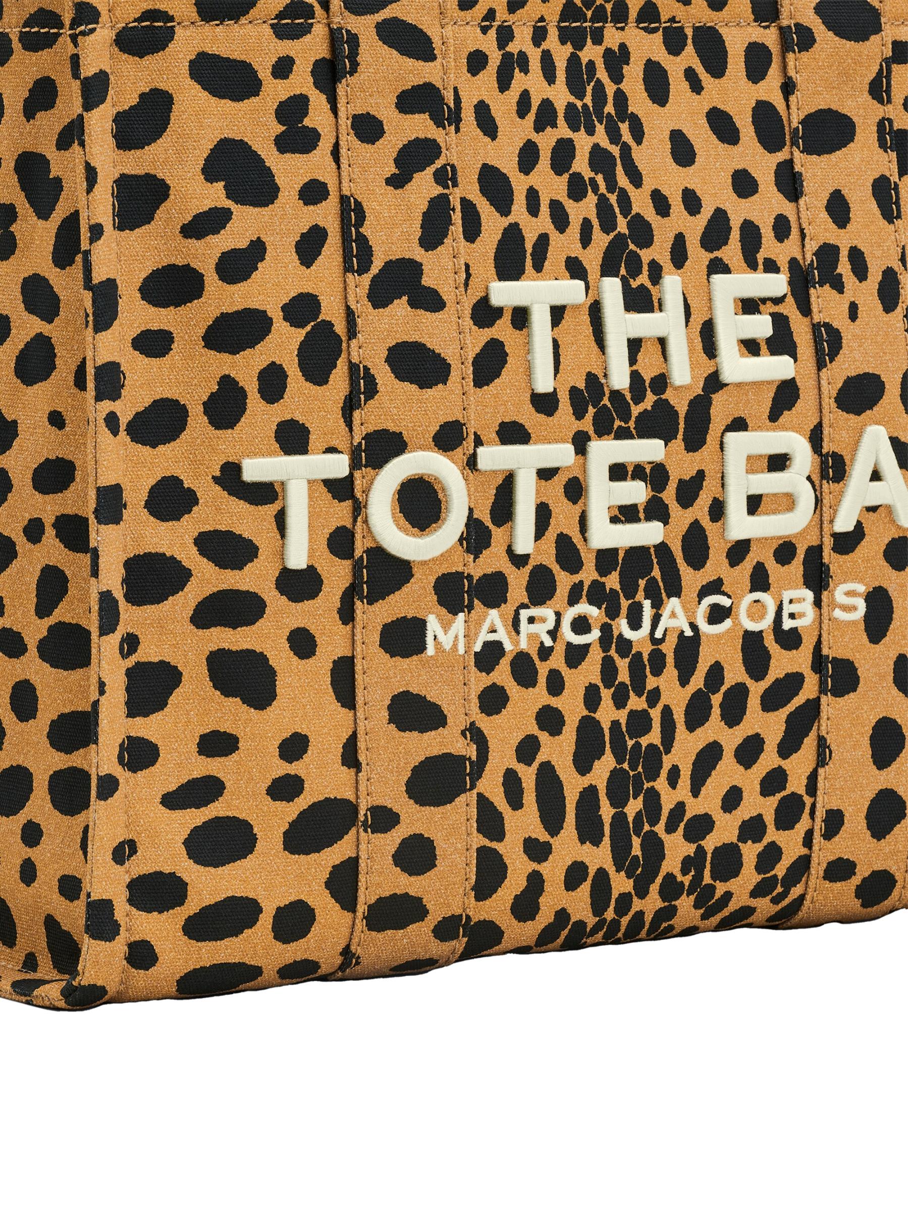 【話題】Marc Jacobs チーター トートバッグ（ラージサイズ） Marc Jacobs - ラージ・チーター・キャンバス・トートバッグ を