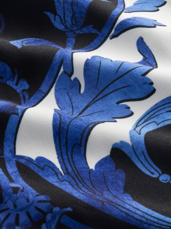 #6: بنطال واسع الساق بطبعة روني - ملاذ ملكي